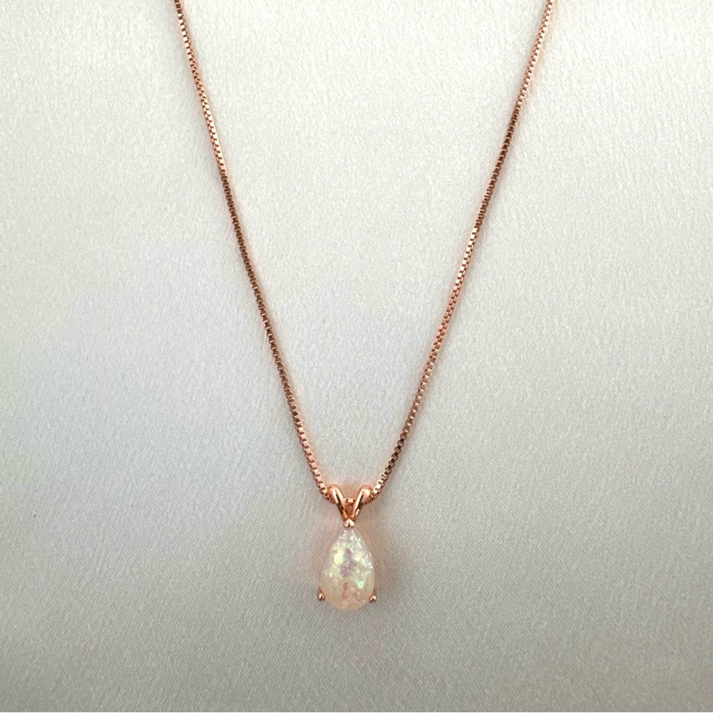 Teardrop Shape Pendant Necklace for Women Rose Gold Color Elegant Jewelry Gift